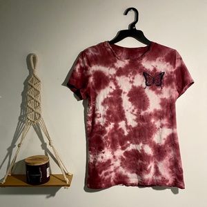 Graphic tee